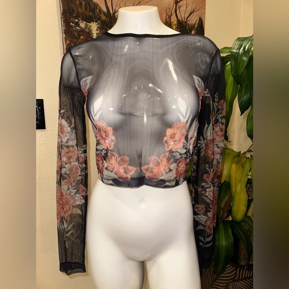 NWT Minkpink Wallflower Mesh Crop Top BLACK AND PEACH FLOWERS SZ S